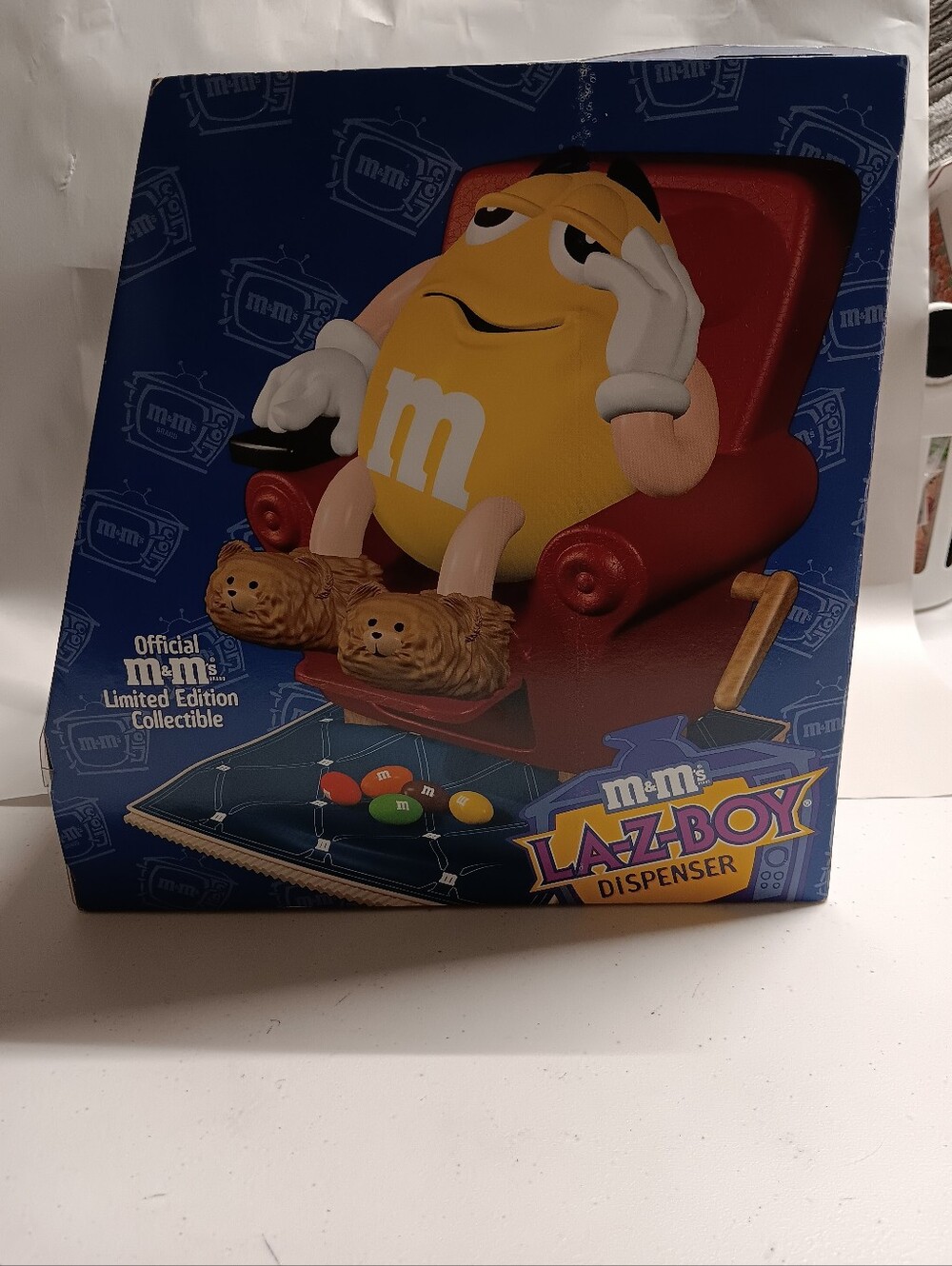 M&M'S Candy Dispenser Yellow M&M New In Box. Vintage - Picture 9 of 11